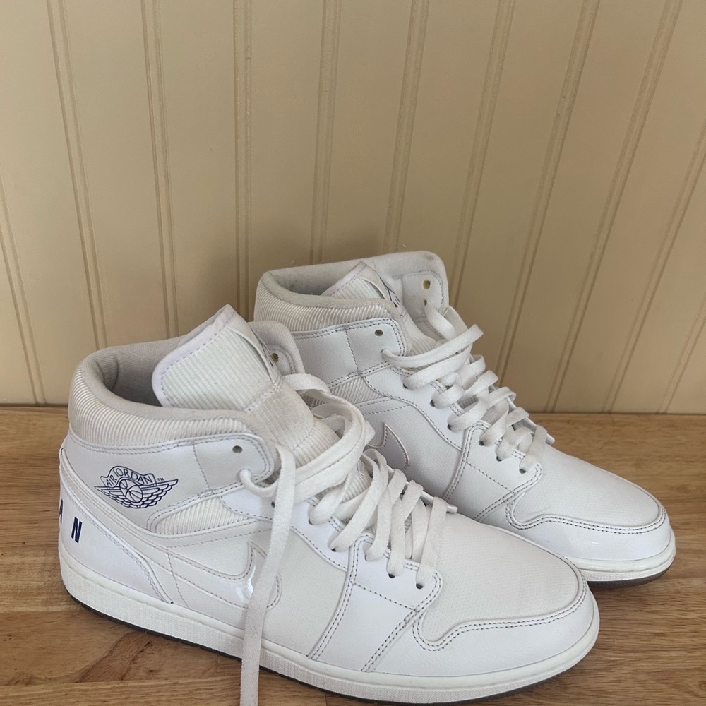 Nike White High-Top Athletic Shoes